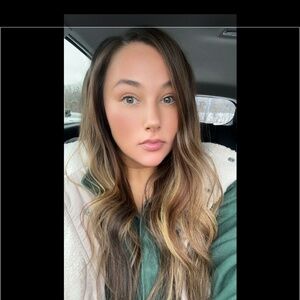 Meet your Posher, Tasya